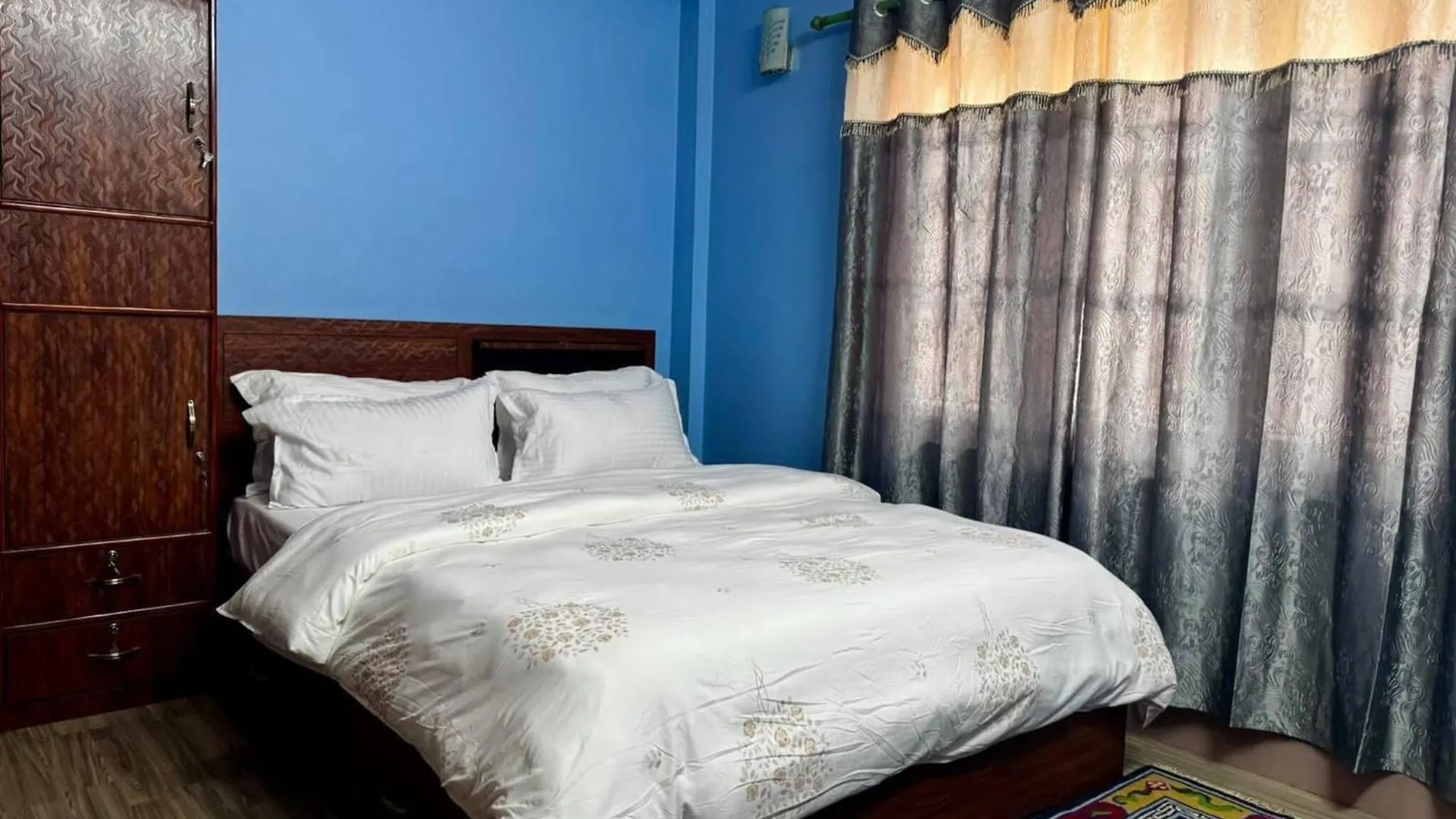 Private Couple Apartment 카트만두